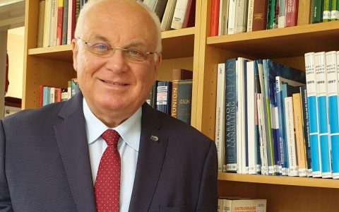 Univ.-Prof. Dr. Franz Schausberger